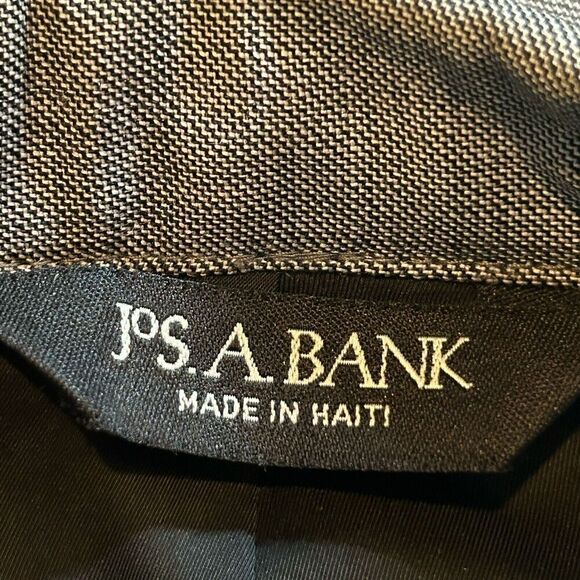 Jos A Bank Men's 40R Gray 2 Button Suit Coat Tailored Fit 100% Wool - Picture 3 of 7